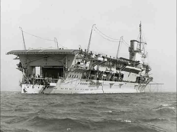Photograph of HMS Glorious